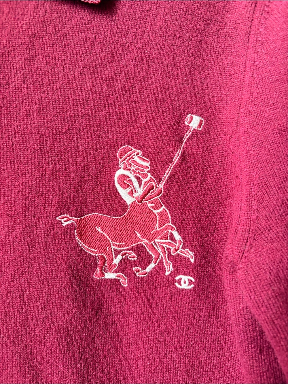 CHANEL Raspberry Polo with Embroidered Rider Motif - Picture 5 of 9